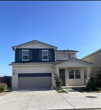 Building Photo - 3272 E Yellowstone Dr