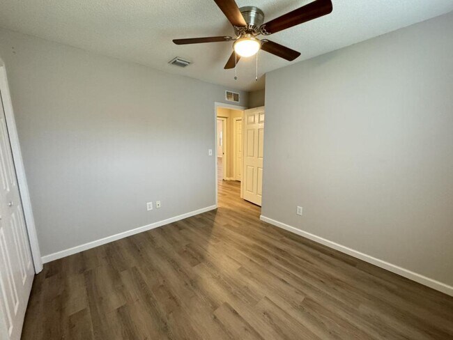 Building Photo - 222 Biltmore Pl