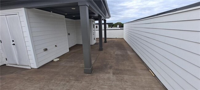 Building Photo - 717 Katherine Johnson Ln