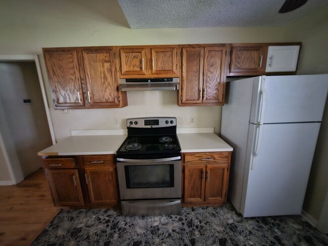 Building Photo - 115 Burnley Dr
