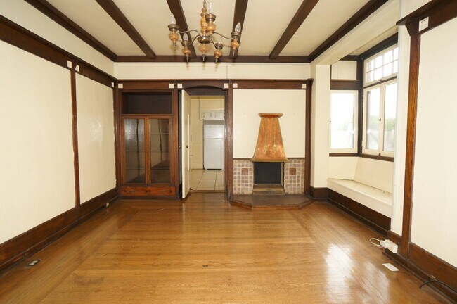 Dining Room - The Old Heidelberg