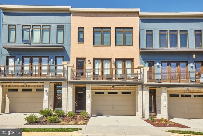 Building Photo - 20055 Old Line Terrace