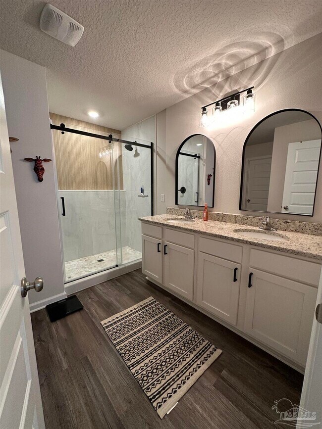 Building Photo - 4014 Whitetail Ln
