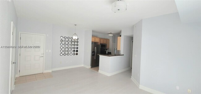 Building Photo - 6001 SW 70th St