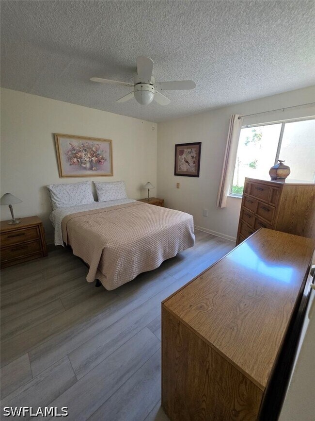 Building Photo - 3655 Boca Ciega Dr