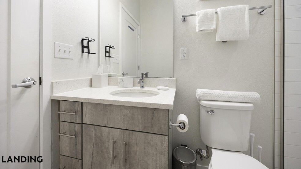 Building Photo - 3022 Zuni St