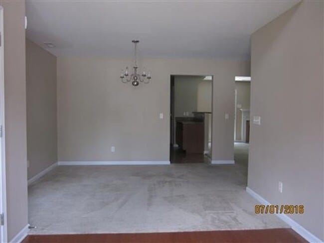Building Photo - Gorgeous home in the Windhaven Shores Subd...