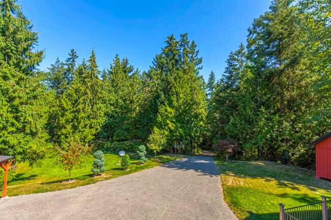 Building Photo - 32 Michaels Rd