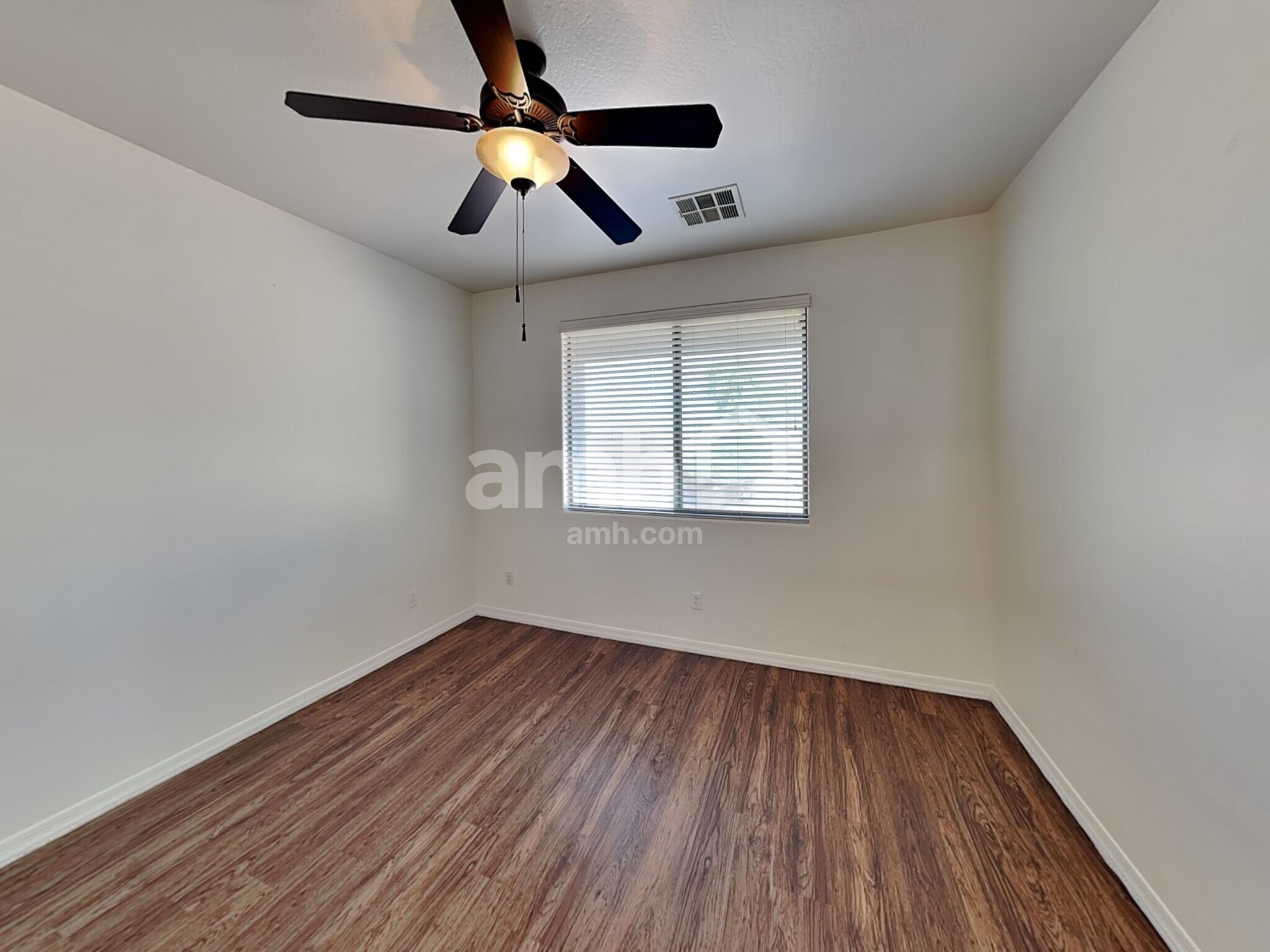 Building Photo - 9360 W Payson Rd