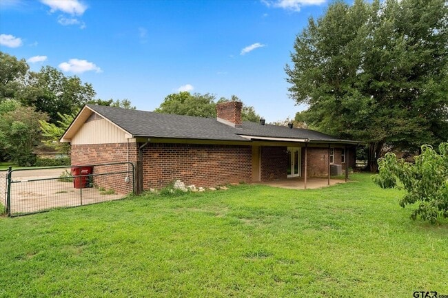Building Photo - 524 Park Ln