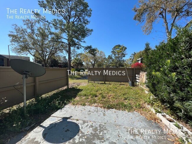 Building Photo - 6061 Windhover Dr