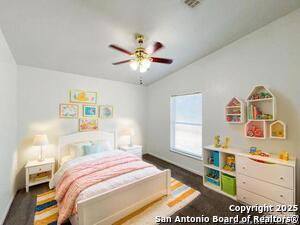 Building Photo - 9611 Hildebrandt