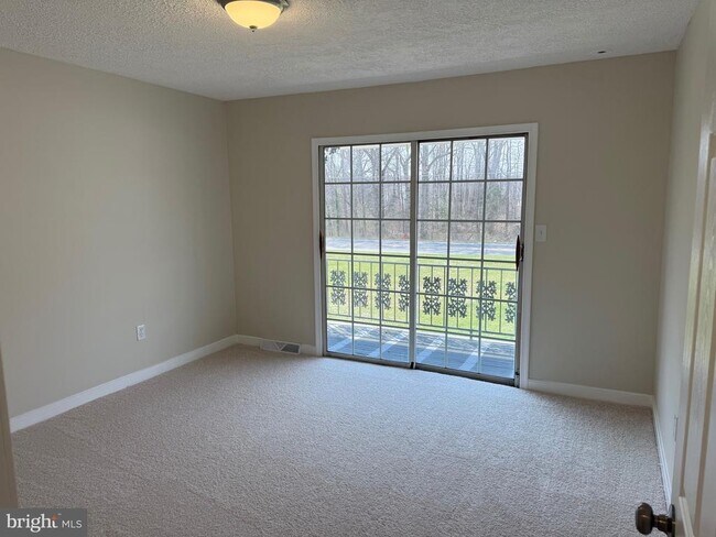 Building Photo - 10421 Tidewater Trail