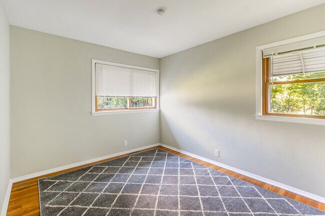 Building Photo - 5649 N Sprinkle Rd