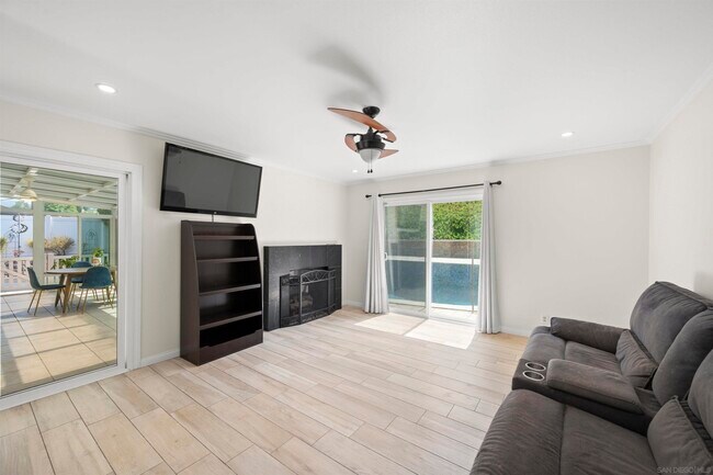 Building Photo - 5765 Bounty St