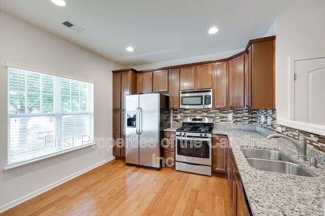 Building Photo - 1430 Harpers Inlet Dr