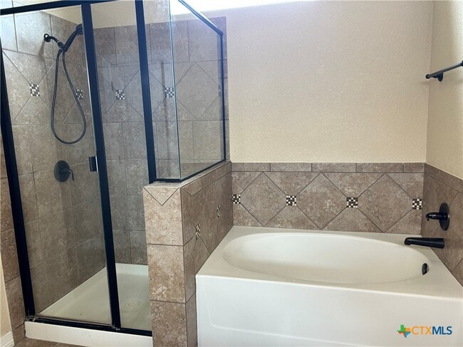 Building Photo - 1621 Rusty Spur Dr