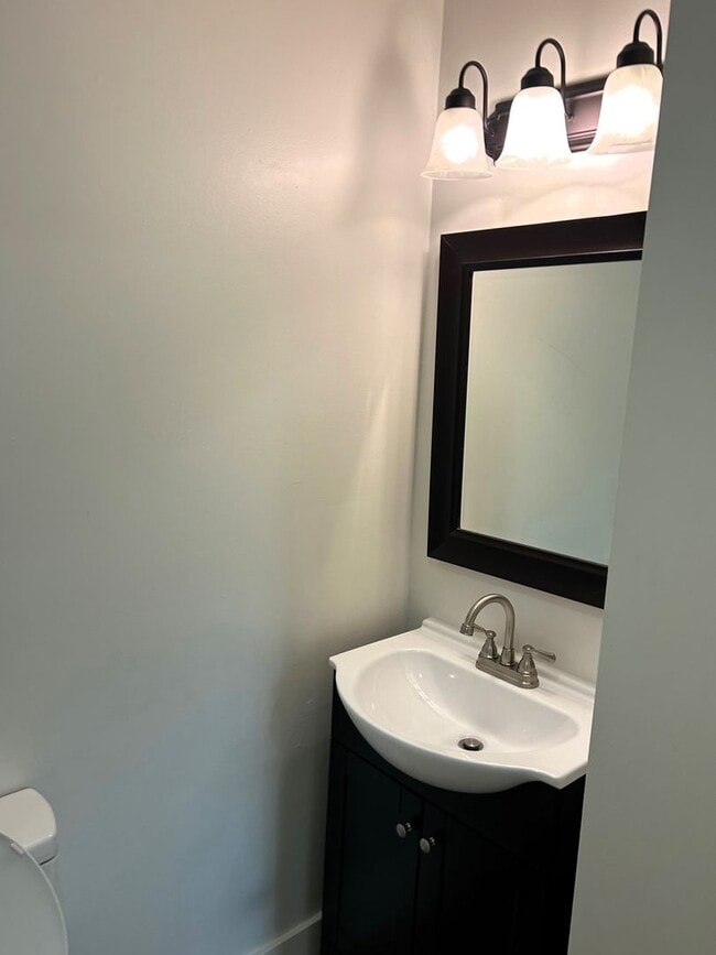Building Photo - *** Coming Soon – Rare Downtown Corydon Rental! ***
