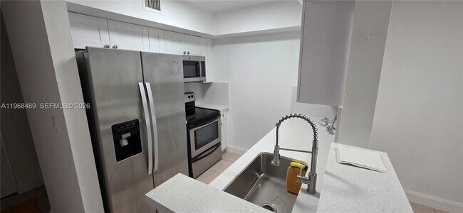 Building Photo - 15201 SW 80th St