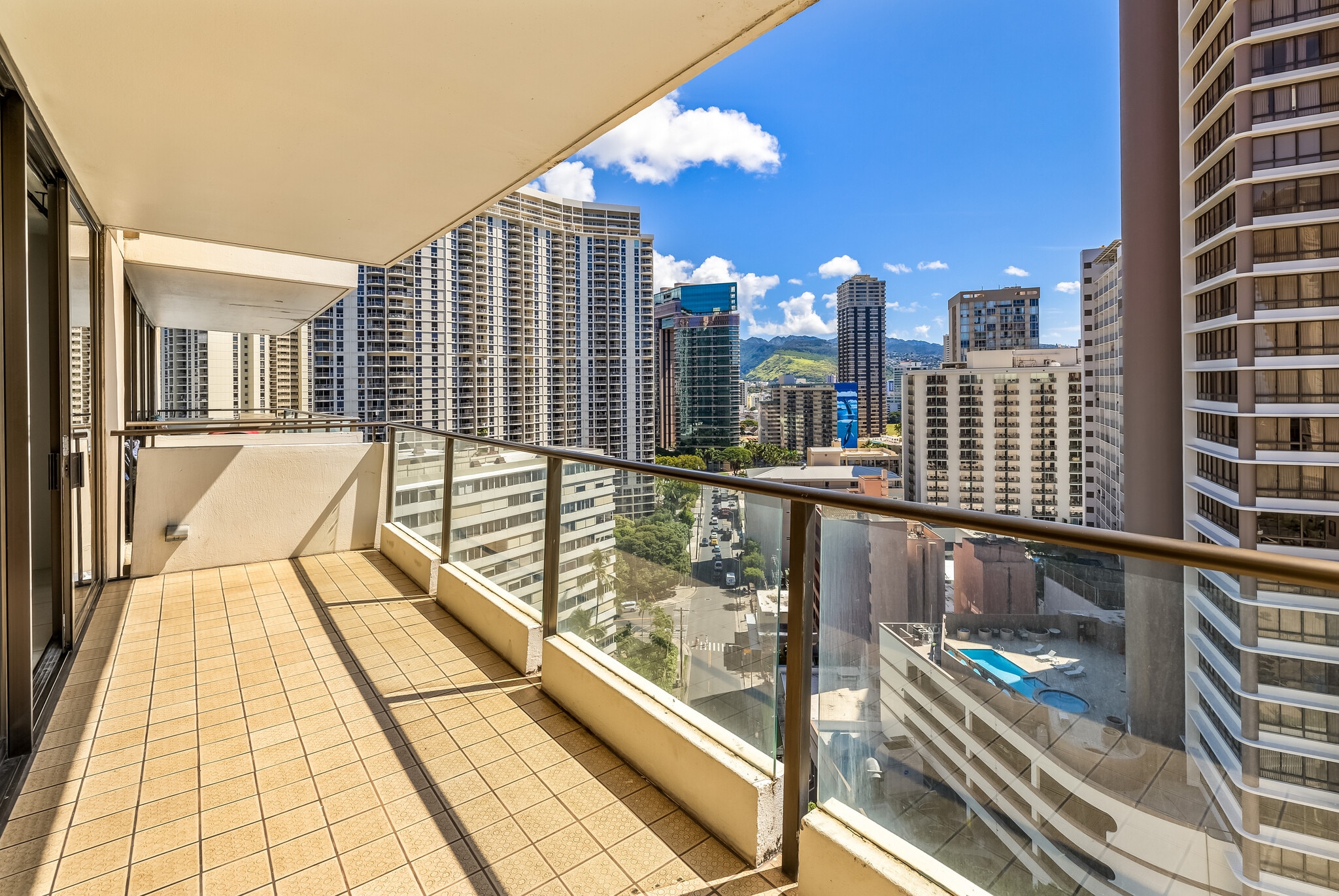 Building Photo - 1860 Ala Moana Blvd