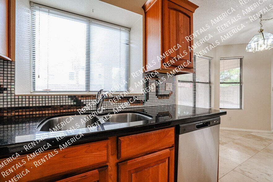 Building Photo - 7395 W Kerry Way