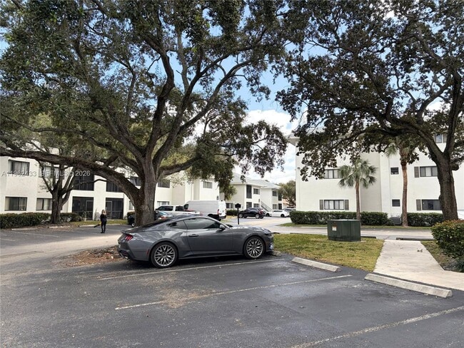 Building Photo - 2445 SW 18th Terrace