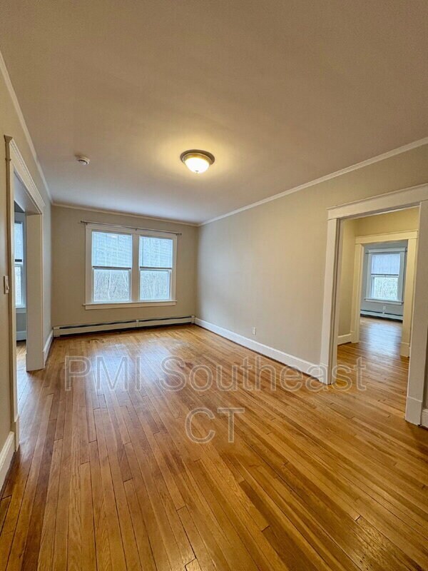 Building Photo - 640 Williams St