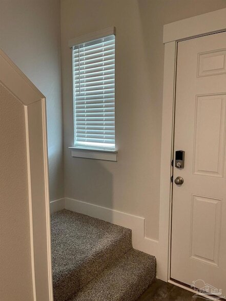 Building Photo - 1650 Iroquois Ct