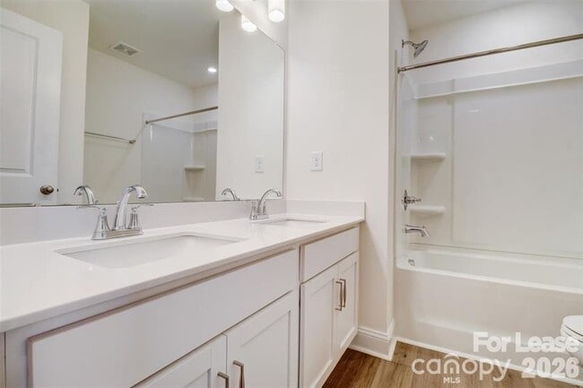 Building Photo - 3845 Hayden Ln