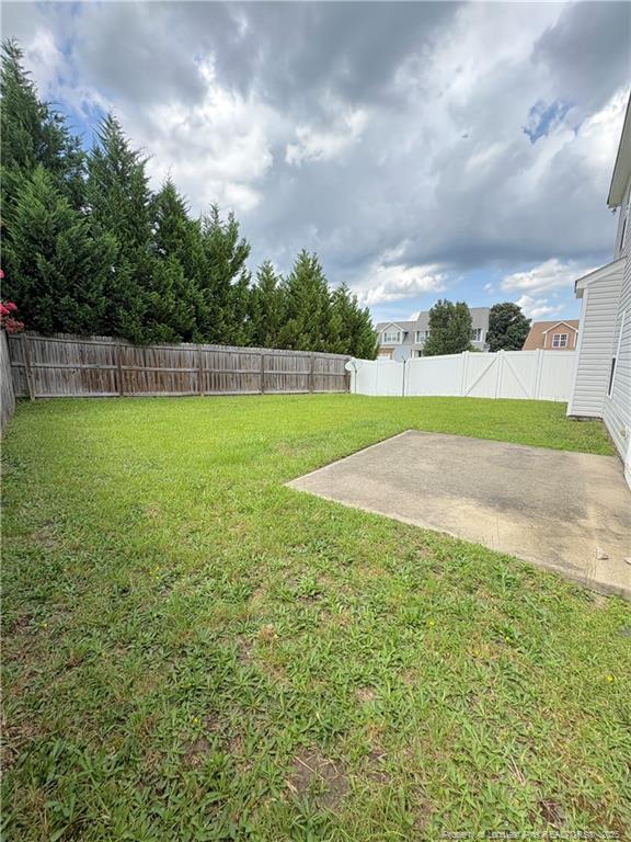 Building Photo - 260 Trenton Pl