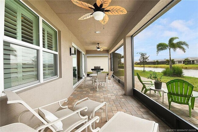 Building Photo - 11933 SW Coral Cove Pkwy