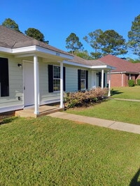 Building Photo - 3935 Rodnor Forest Ln