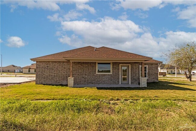 Building Photo - 28 Diplomat Dr