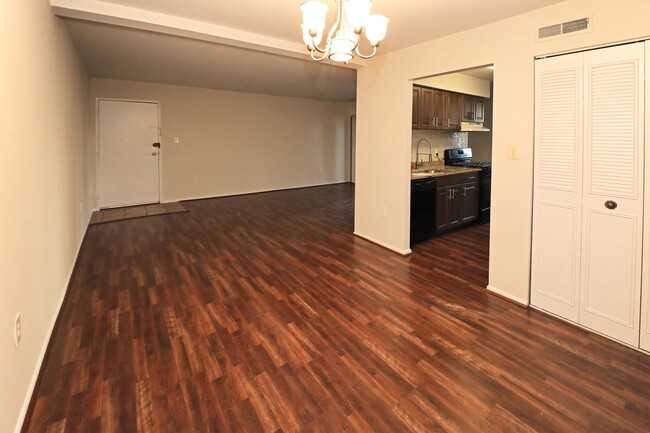 Building Photo - 2br/1.5ba with new laminate flooring, new ...