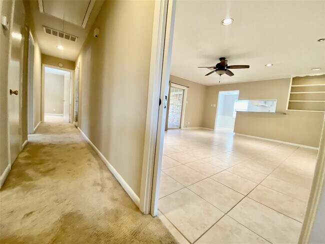 Building Photo - 2206 Tannehill Dr