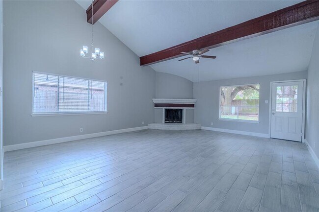 Building Photo - 6507 Desert Rose Ln