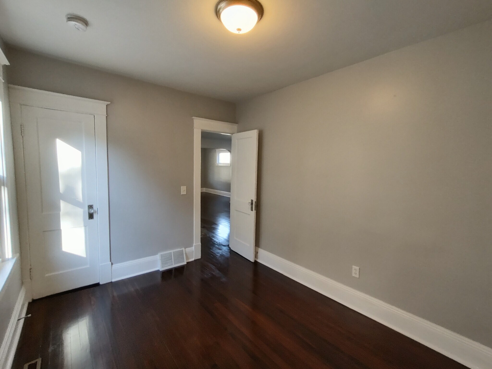 Building Photo - 1725 Avenue M