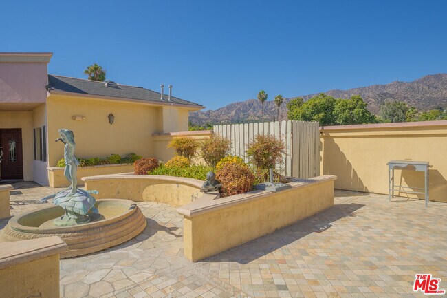 Building Photo - 626 E Orange Grove Ave