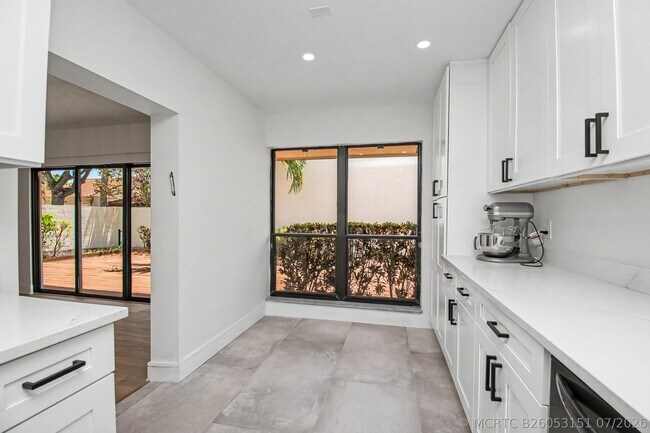 Building Photo - 21440 Campo Allegro Dr