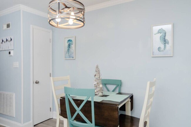 Building Photo - 600 Carolina Beach Ave S