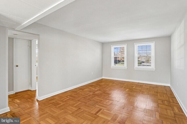 Building Photo - 6507 10th St