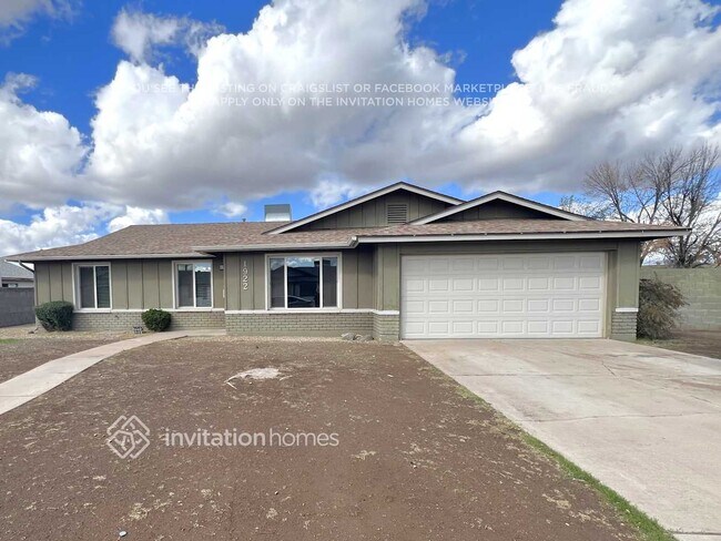 Building Photo - 1922 E Balboa Dr