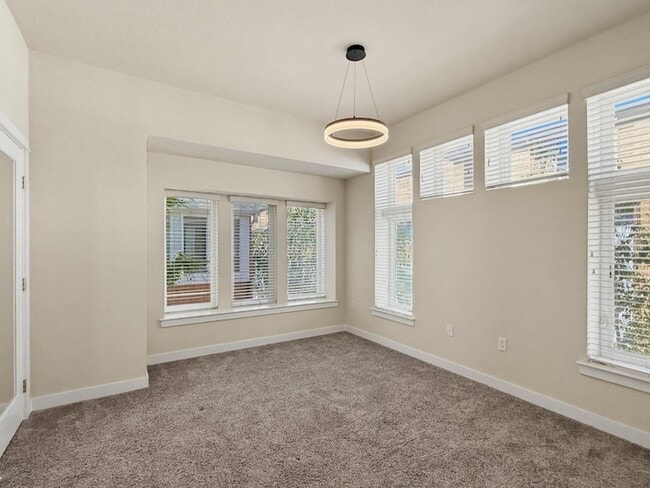 Building Photo - 830 Frederick Commons