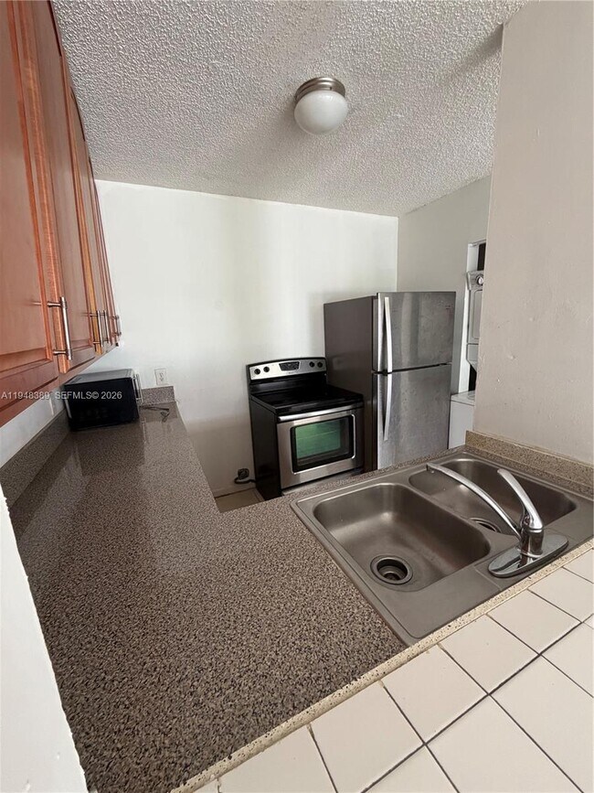 Building Photo - 1491 NW 22nd Ct