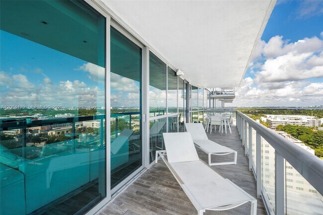 Building Photo - 101 20th St