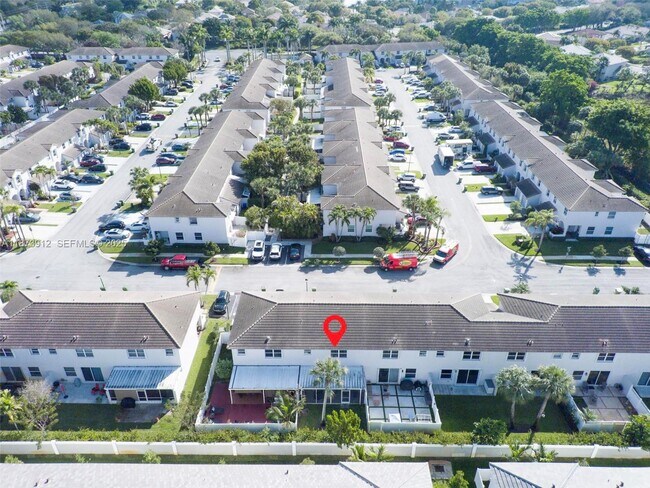 Building Photo - 136 SW 169th Ave