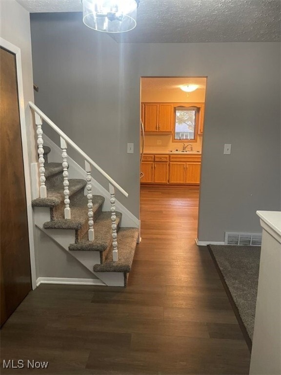 Building Photo - 14292 Trenton Ave