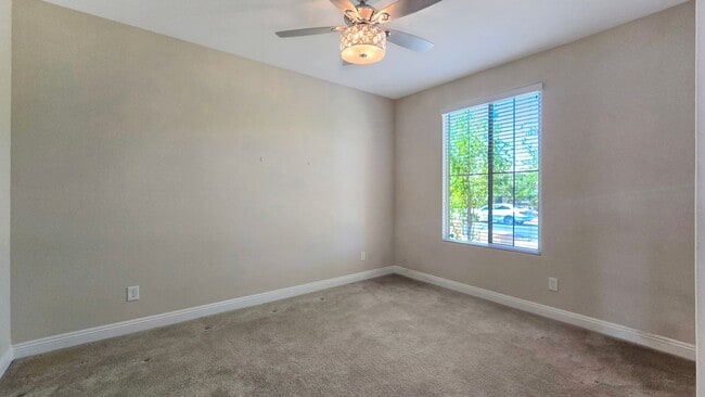 Building Photo - Private Pool in excellent newer neighborhood!