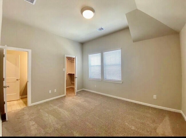 Building Photo - 2122 Ironwood Pass Dr