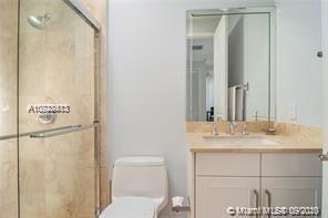 Building Photo - 302 NE 8th Ave